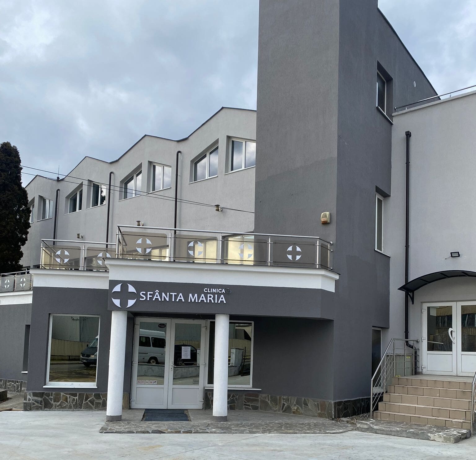 Sediul policlinicii Strada Victoriei