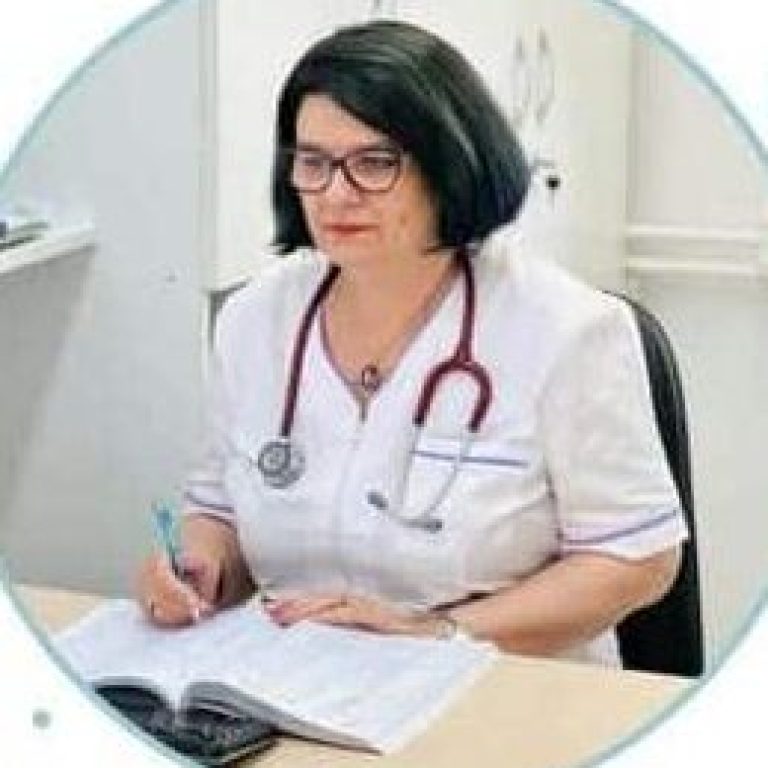 Medic pneumolog la clinica Sfânta Maria